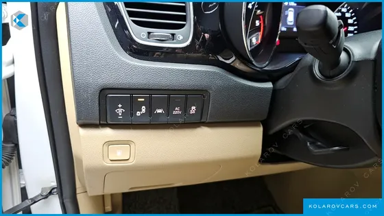 KIA CARNIVAL 9-SEATER HI-LIMOUSINE