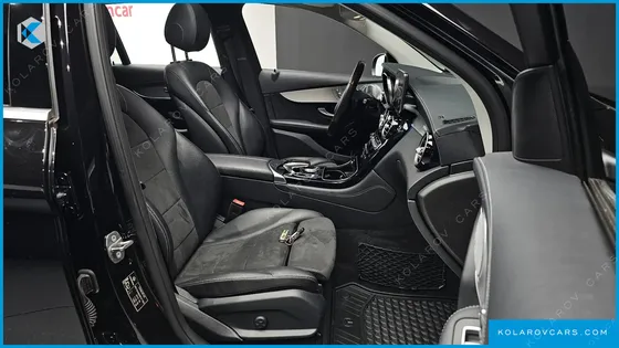 MERCEDES GLC-CLASS GLC300 4MATIC AMG LINE