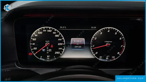 MERCEDES E-CLASS E300 4MATIC AVNATGARDE