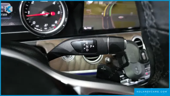 MERCEDES E-CLASS E220D 4MATIC EXCLUSIVE