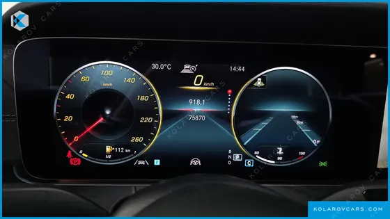 MERCEDES E-CLASS E220D 4MATIC AMG LINE