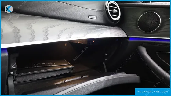 MERCEDES E-CLASS E220D 4MATIC AMG LINE