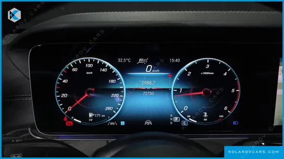 MERCEDES E-CLASS E220D 4MATIC AMG LINE