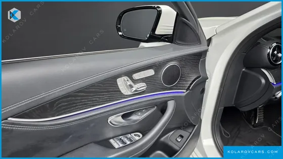 MERCEDES E-CLASS E220D 4MATIC AMG LINE