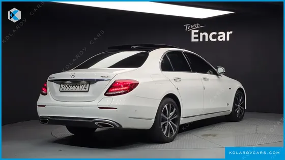 MERCEDES E-CLASS E300E EXCLUSIVE