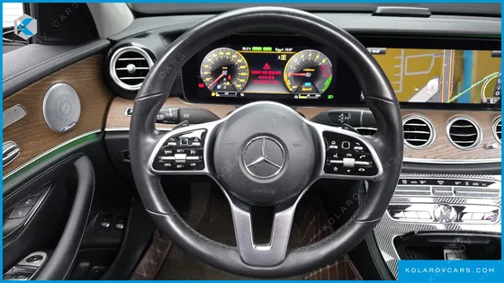 MERCEDES E-CLASS E300E EXCLUSIVE