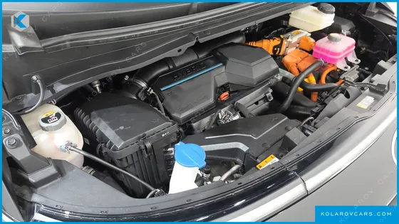 HYUNDAI STARIA HEV 1.6 CARGO 3-SEATER