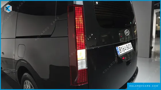 HYUNDAI STARIA HEV 1.6 CARGO 5-SEATER