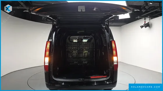 HYUNDAI STARIA HEV 1.6 CARGO 5-SEATER