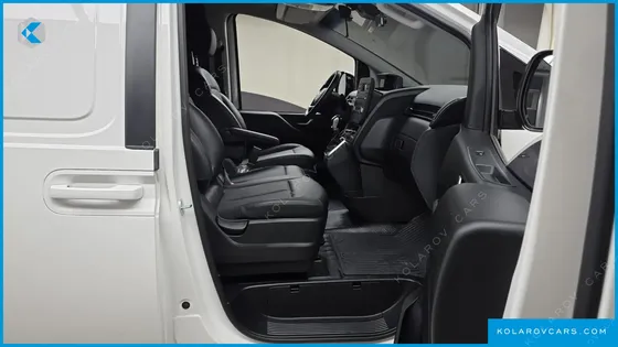 HYUNDAI STARIA CARGO 3-SEATER
