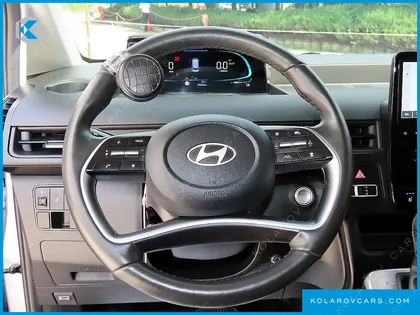 HYUNDAI STARIA HEV 1.6 CARGO 5-SEATER