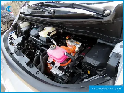 HYUNDAI STARIA HEV 1.6 CARGO 5-SEATER