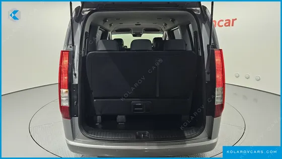 HYUNDAI STARIA TOURER 11-SEATER