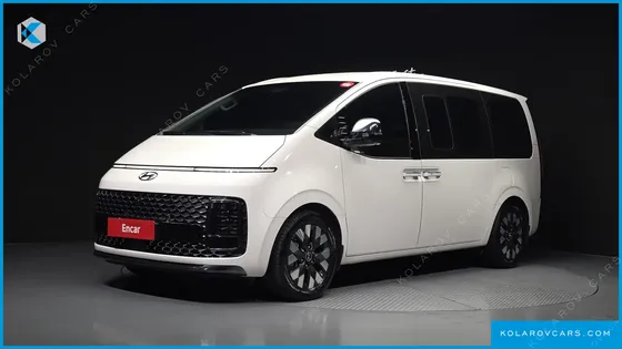 HYUNDAI STARIA LOUNGE 9-SEATER