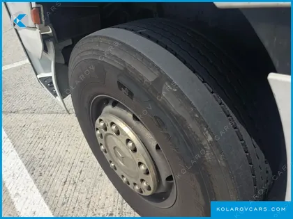MERCEDES CARGO TRUCK 8X4