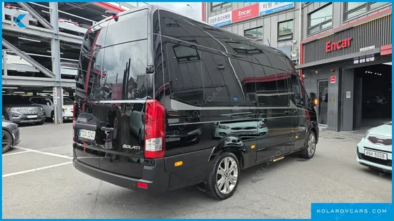 HYUNDAI SOLATI 15-SEATER