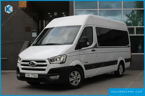 HYUNDAI SOLATI 15-SEATER