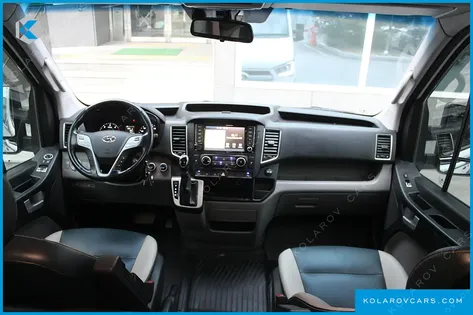 HYUNDAI SOLATI 15-SEATER