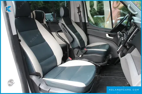 HYUNDAI SOLATI 15-SEATER