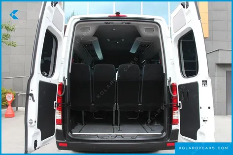 HYUNDAI SOLATI 15-SEATER