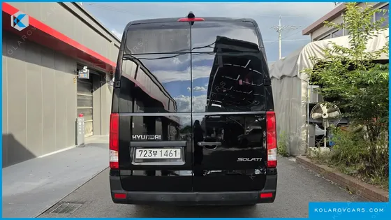 HYUNDAI SOLATI 15-SEATER