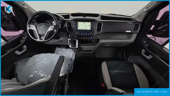 HYUNDAI SOLATI 15-SEATER
