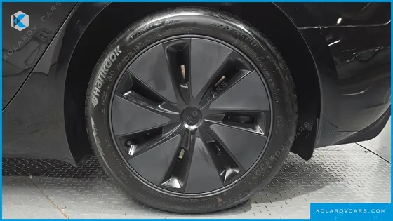 TESLA MODEL 3 RWD