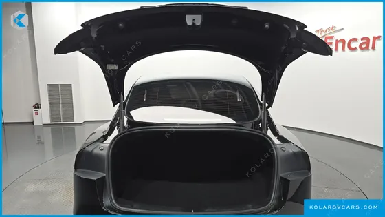 TESLA MODEL 3 RWD