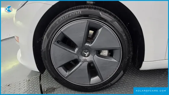 TESLA MODEL 3 LONG RANGE AWD