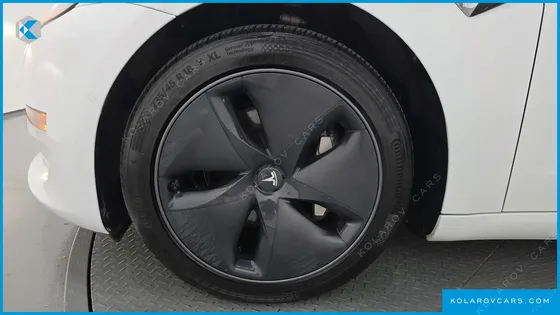 TESLA MODEL 3 LONG RANGE AWD