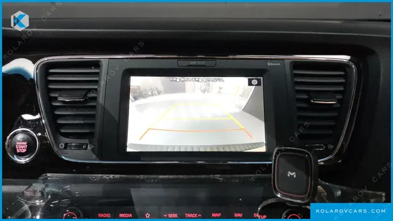 KIA CARNIVAL 9-SEATER NOBLESSE