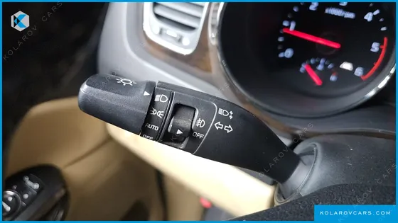 KIA CARNIVAL 9-SEATER NOBLESSE