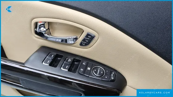 KIA CARNIVAL 9-SEATER NOBLESSE