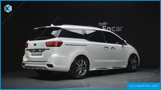 KIA CARNIVAL GASOLINE 9-SEATER NOBLESSE SPECIAL