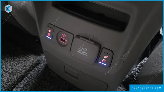 KIA CARNIVAL GASOLINE 9-SEATER NOBLESSE SPECIAL