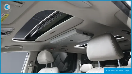 KIA CARNIVAL GASOLINE 9-SEATER NOBLESSE SPECIAL