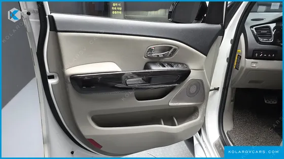 KIA CARNIVAL GASOLINE 9-SEATER NOBLESSE SPECIAL