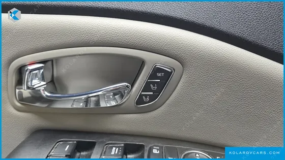 KIA CARNIVAL GASOLINE 9-SEATER NOBLESSE SPECIAL