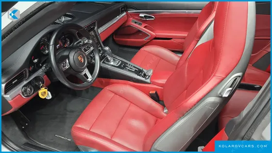 PORSCHE 911 TARGA 4S