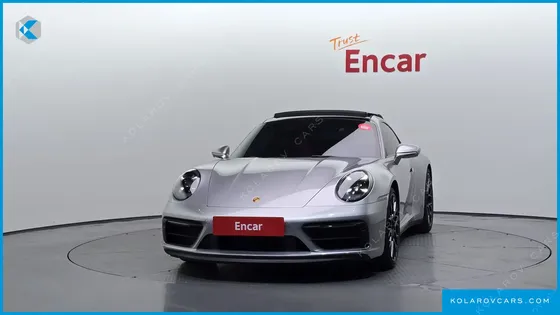 PORSCHE 911 CARRERA 4 GTS