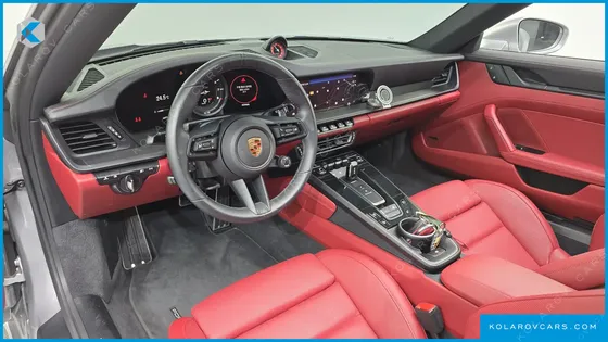 PORSCHE 911 CARRERA 4 GTS