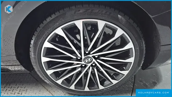 HYUNDAI GRANDEUR 3,5 GASOLINE 4WD