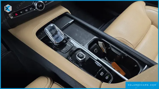 VOLVO XC90 T8 INSCRIPTION HYBIRD