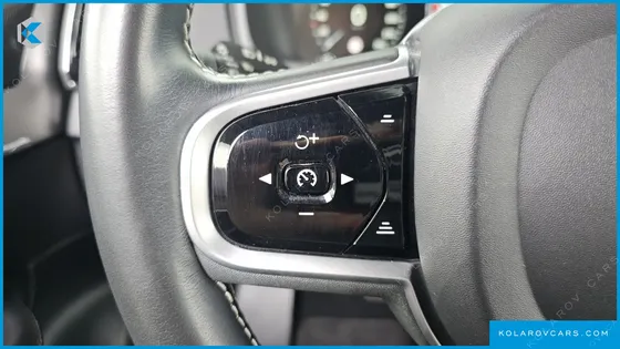 VOLVO XC90 T8 R-DESIGN HYBRID