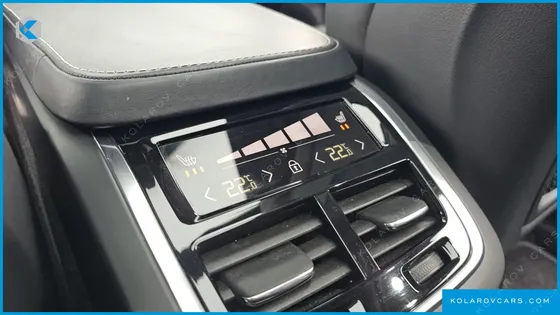 VOLVO XC90 T8 R-DESIGN HYBRID