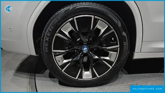 BMW IX3 M SPORTS