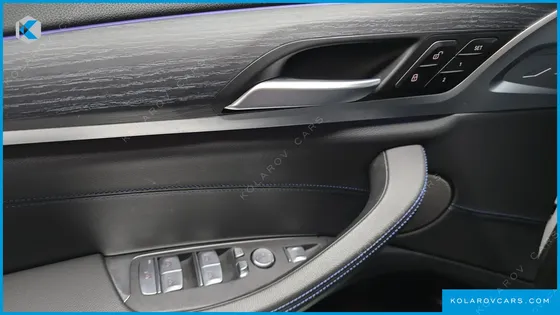 BMW IX3 M SPORTS