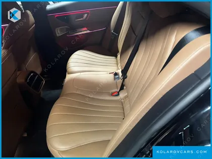 MERCEDES E-CLASS E300 4MATIC AMG LINE