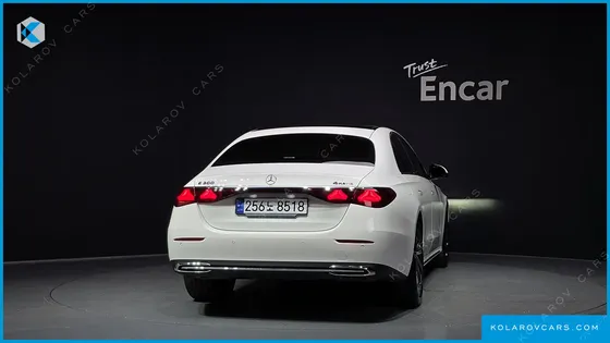 MERCEDES E-CLASS E300 4MATIC EXCLUSIVE