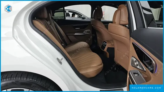 MERCEDES E-CLASS E300 4MATIC EXCLUSIVE